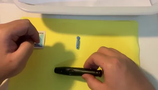 Produttore di lancette per sangue sterili di tipo monouso